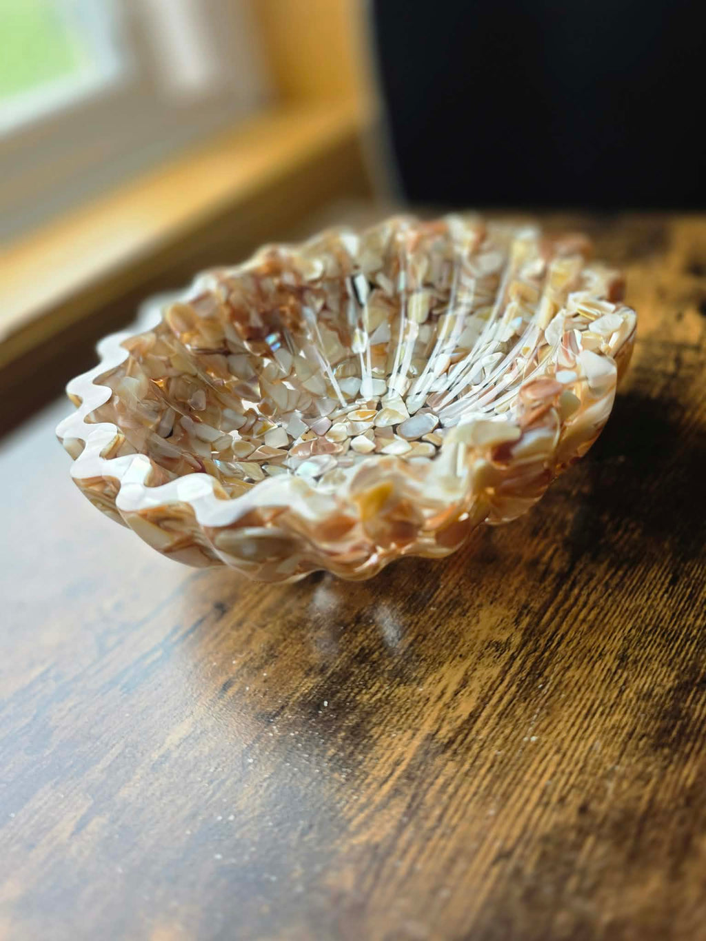 Tidekiss Treasure Bowl