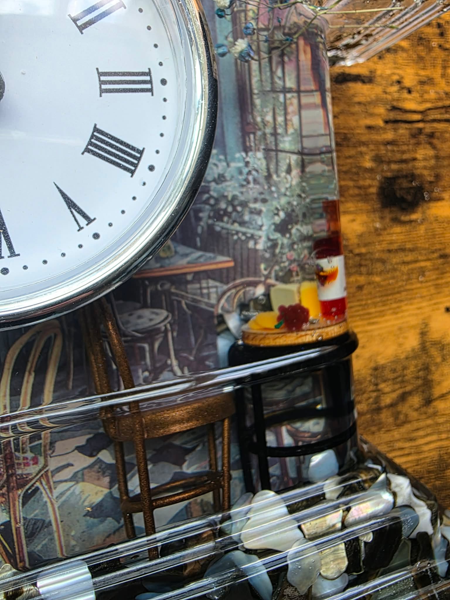 Midnight Café Time Keeper