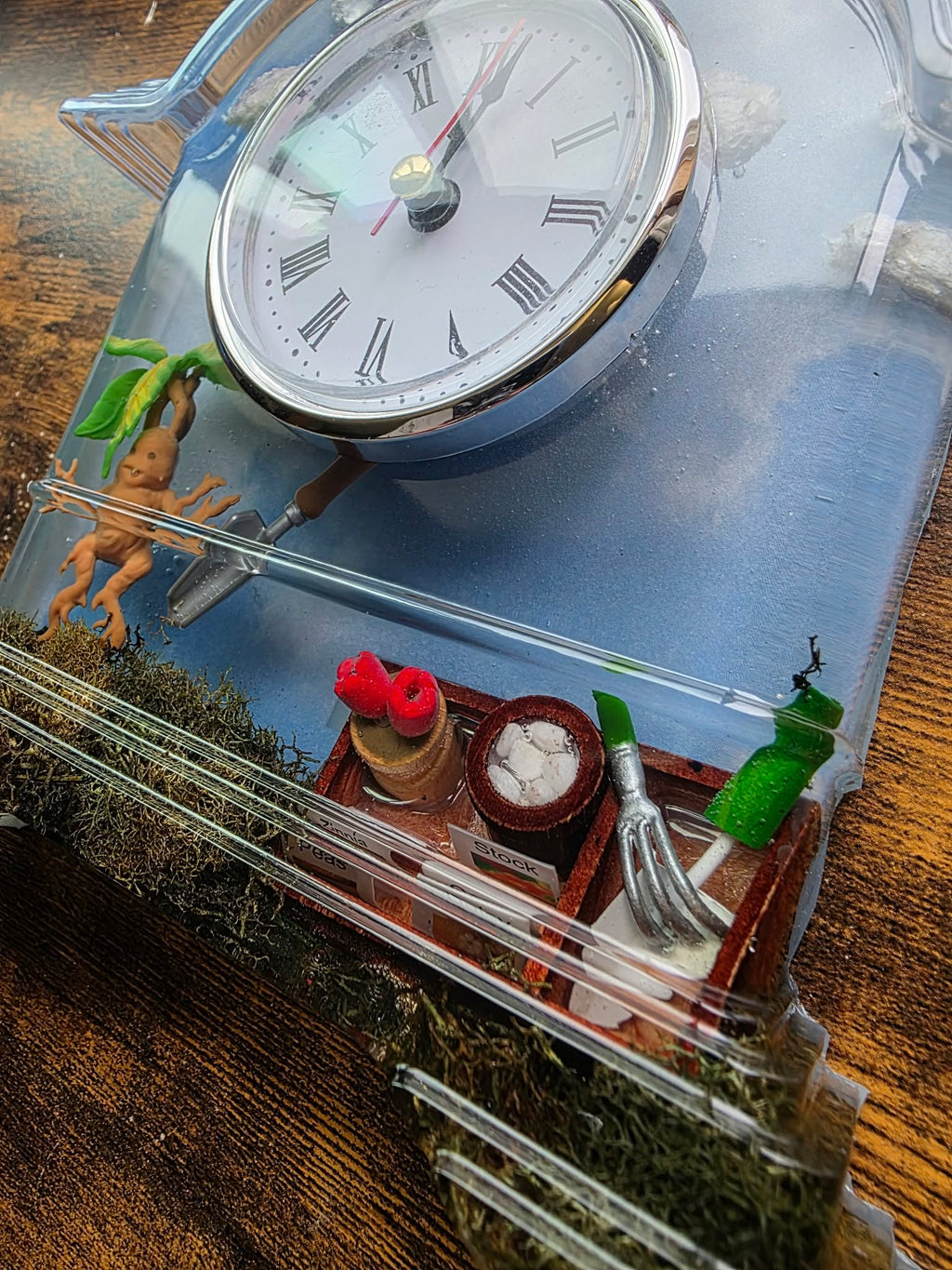Mandrake Meadows Time Keeper