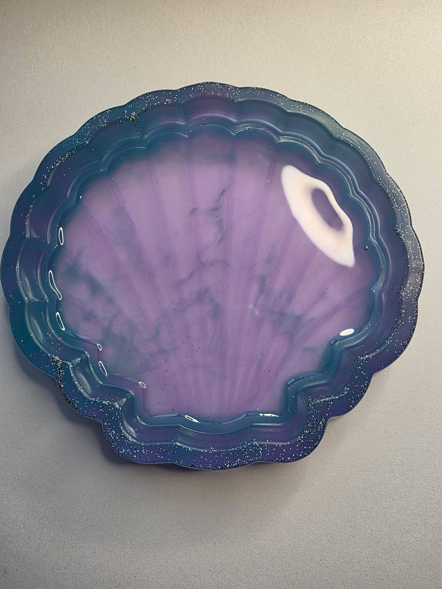 Mermaid's Mood ~ Color-Changing ~ Shell Trinket Tray
