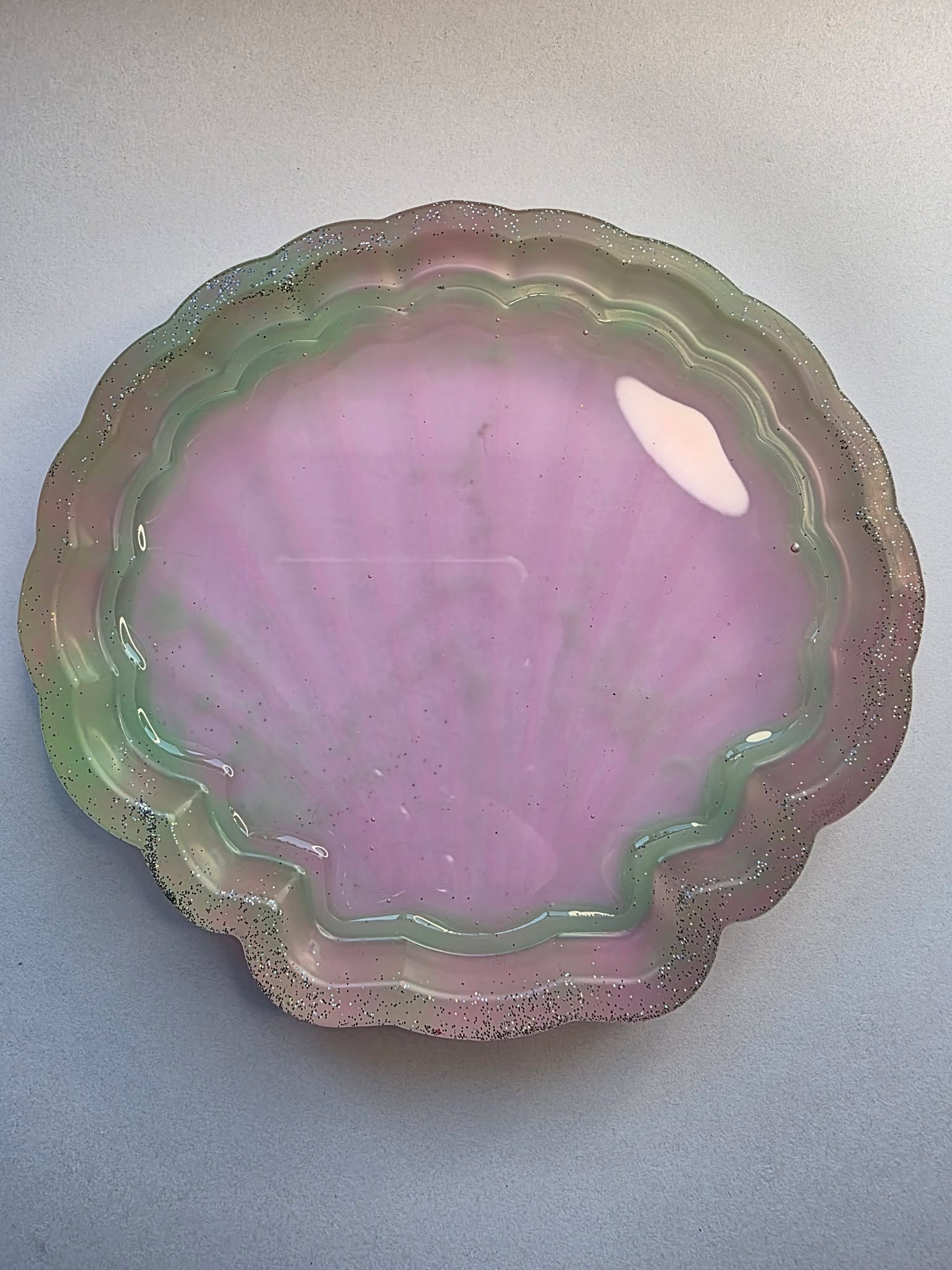 Mermaid's Mood ~ Color-Changing ~ Shell Trinket Tray