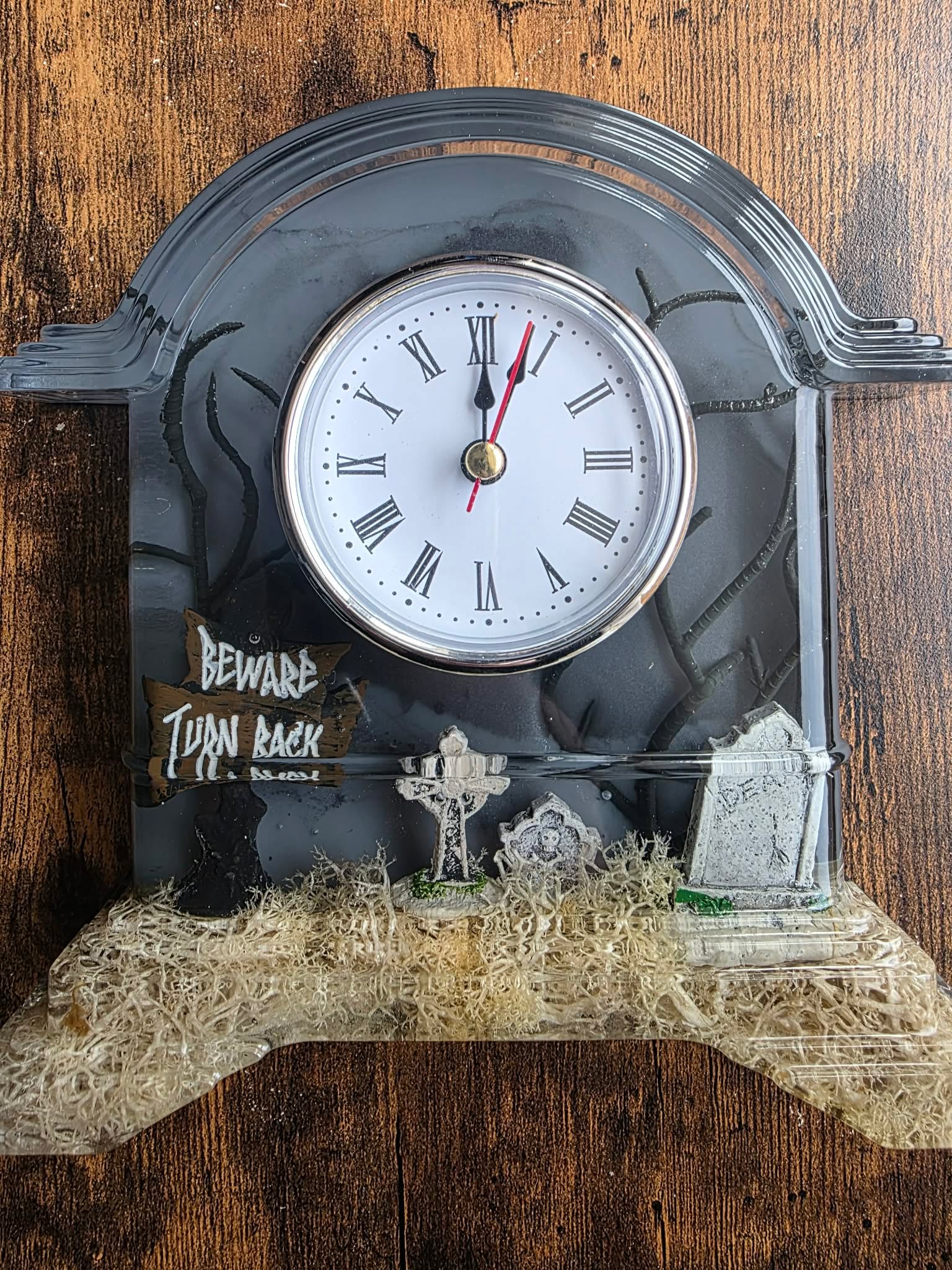 Haunted Hollow Time Keeper