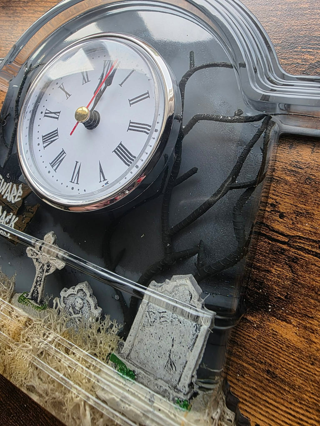 Haunted Hollow Time Keeper