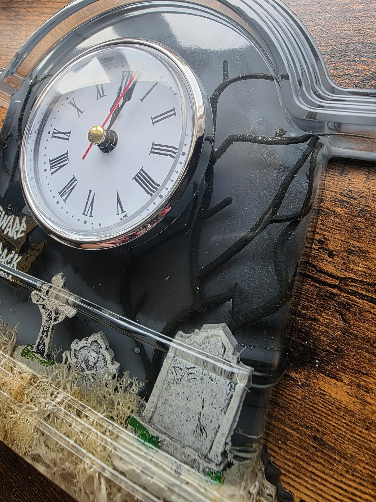 Haunted Hollow Time Keeper