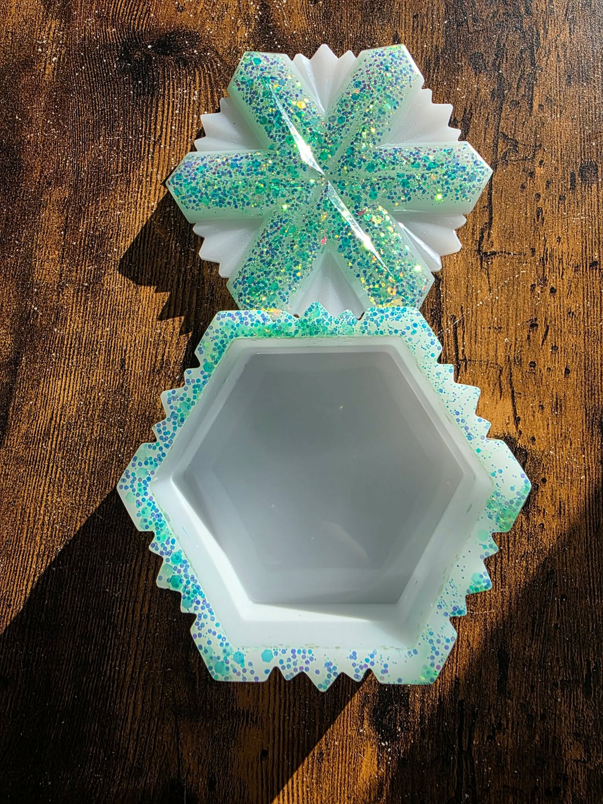 Winterglow Snowflake Box