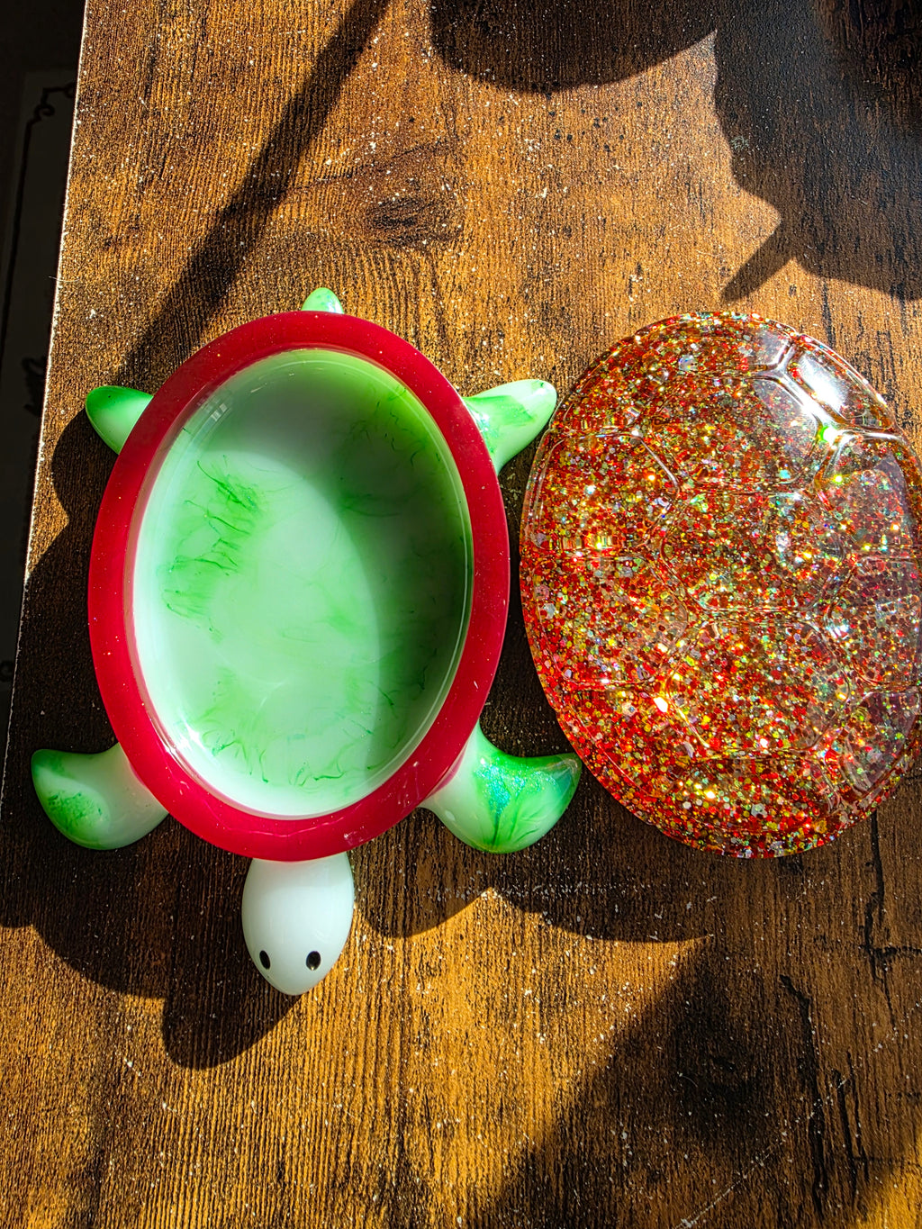 Holly Jolly Shell ~ Christmas Turtle Trinket Box